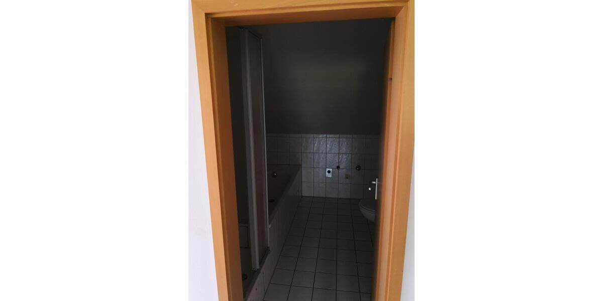 Dachgeschoßwohnung Bochum Bochum-Mitte - 2.5 Zimmer, 66 m&sup2;, 550&euro; | Angebot:27594011