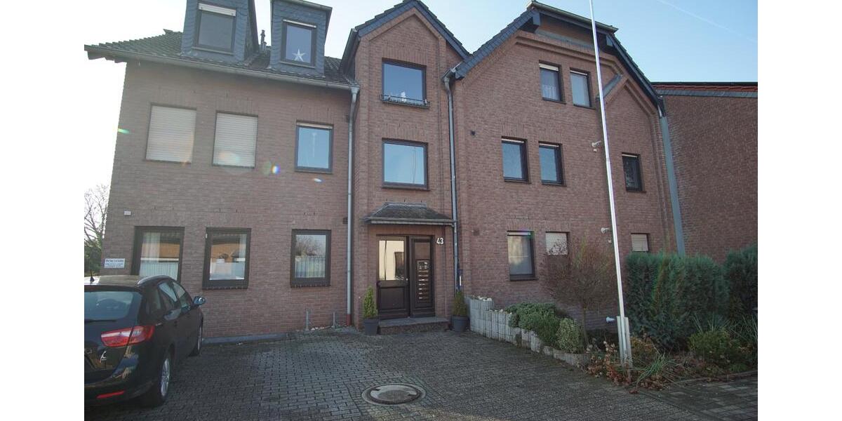 Komplett Sanierte 2-Zimmer Souterrain-Wohnung in Menzelen-Ost mit 2 zimmer