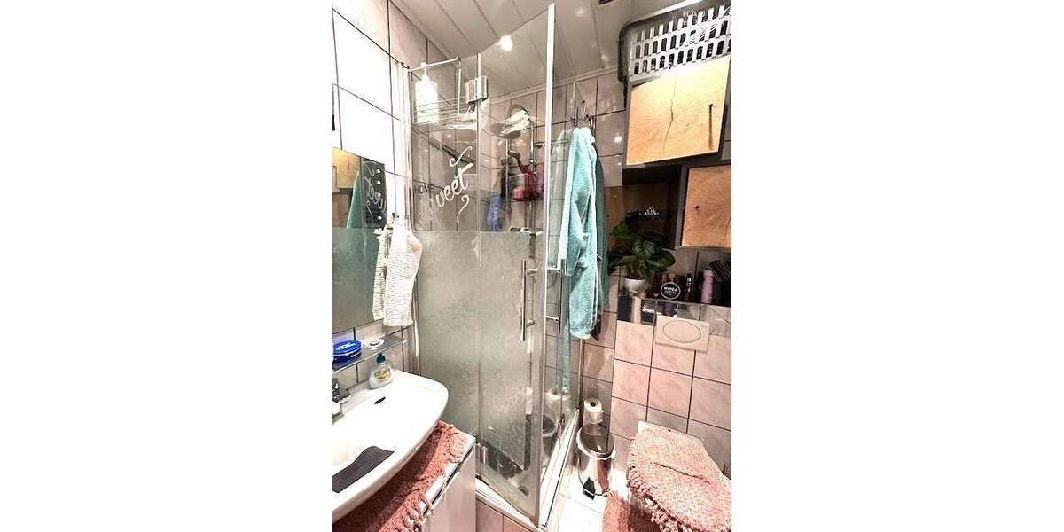 Schönes Mehrfamilienhaus - 4 Wohneinheiten in Top-Lage von Moers 9 zimmer