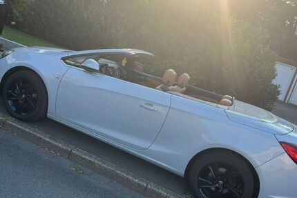 Opel Cascada 80.000 km 12.950 &euro; Essen 45355