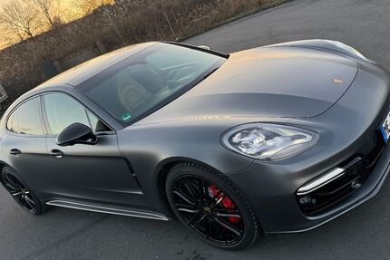 Porsche Panamera 106.863 km 71.500 € Velbert 42551