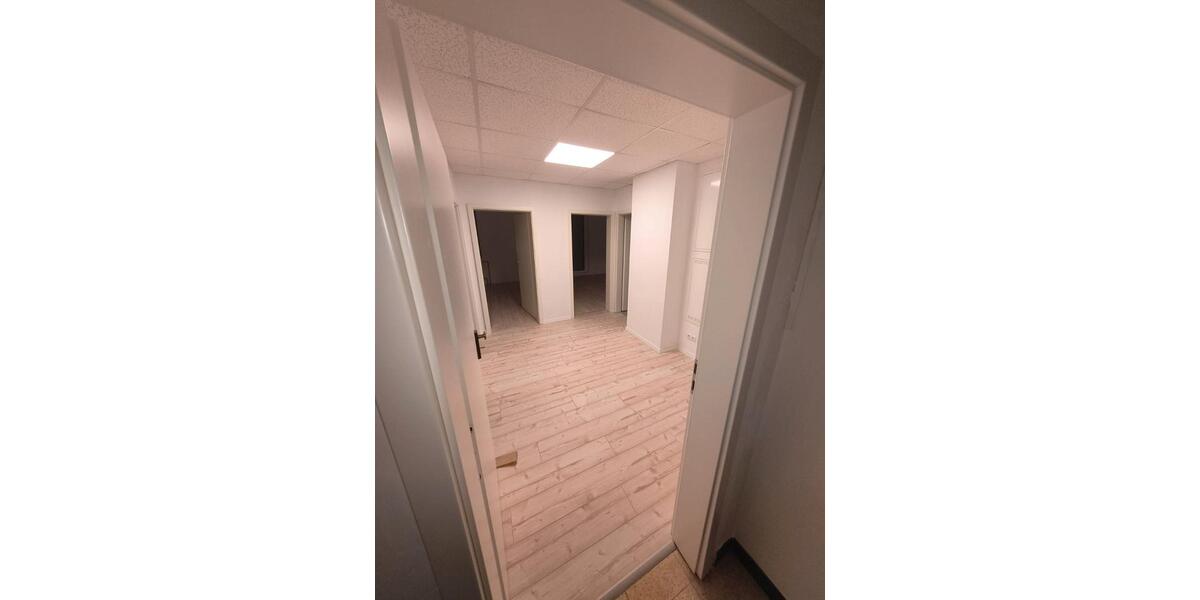 Etagenwohnung Oberhausen - 3 Zimmer, 74 m&sup2;, 740&euro; | Angebot:27592881