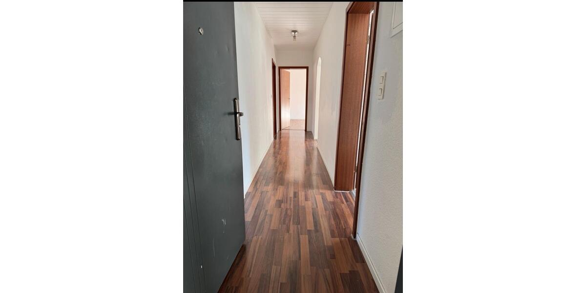 Dachgeschoßwohnung Duisburg Ruhrort - 4 Zimmer, 84 m&sup2;, 610&euro; | Angebot:26297455