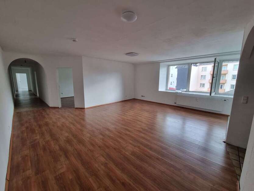 Wohnung zum Mieten in Duisburg 714 € 165 m²