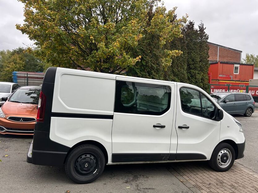 Renault Trafic 102.000 km 10.350 € Essen 45326