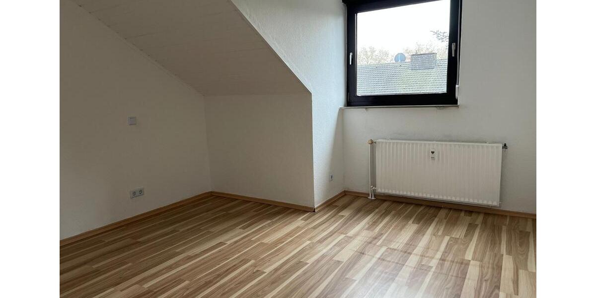 Dachgeschoßwohnung Gladbeck Alt-Rentfort - 2.5 Zimmer, 47 m&sup2;, 440&euro; | Angebot:24597564