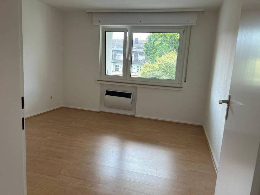 schöne, gutgeschnittene 3 Raum Wohnung in Essen Süd