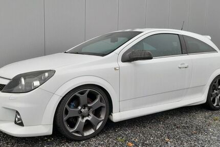 Opel Astra 104.000 km 12.250 € Raesfeld 46348