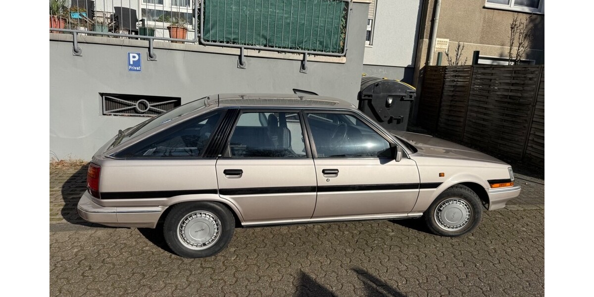 Toyota Carina II 31.698 km 5.500 € Bochum 44787