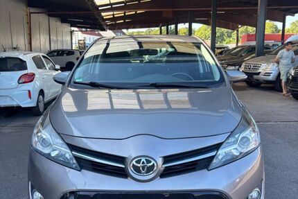 Toyota Verso 177.000 km 5.250 € Essen 45356