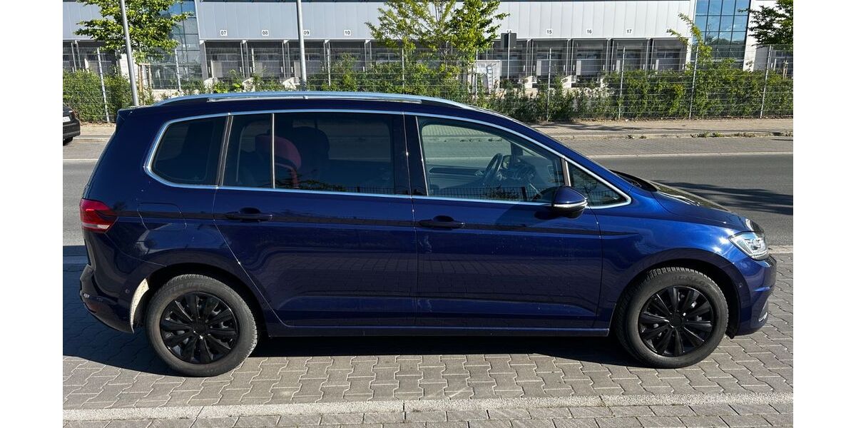 VW Touran 143.000 km 17.200 &euro; Herne 44652