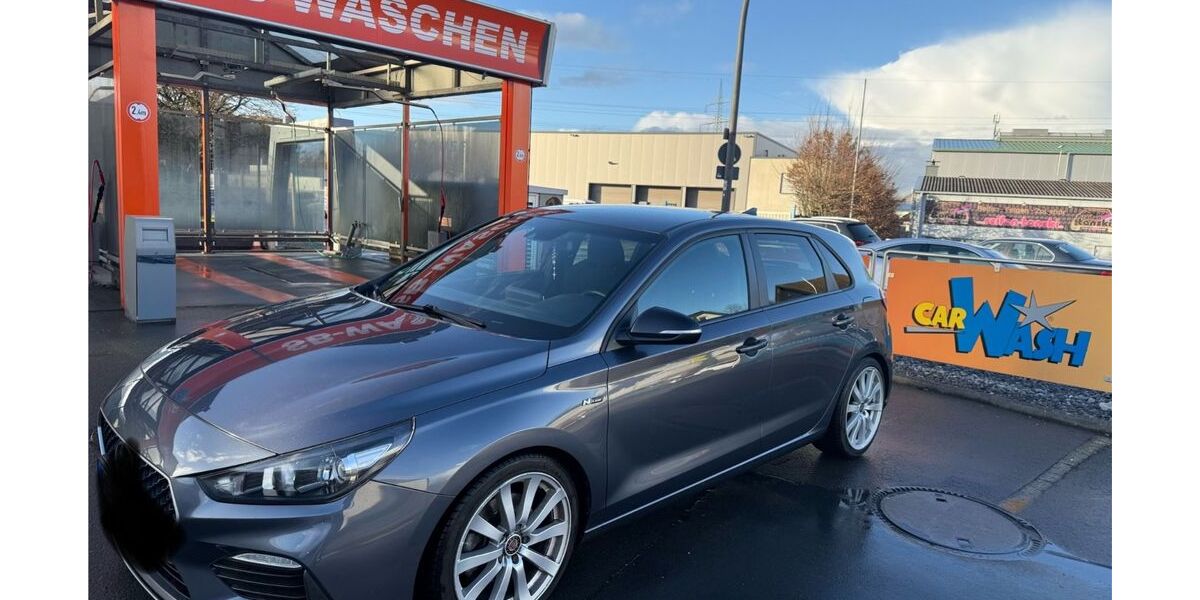 Hyundai i30 103.500 km 15.999 &euro; Castrop-Rauxel 44579