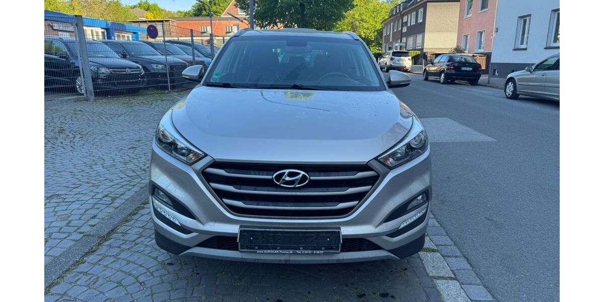 Hyundai TUCSON 102.000 km 12.999 &euro; Gelsenkirchen 45879