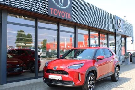 Toyota Yaris Cross 65.376 km 21.740 &euro; Moers 47441