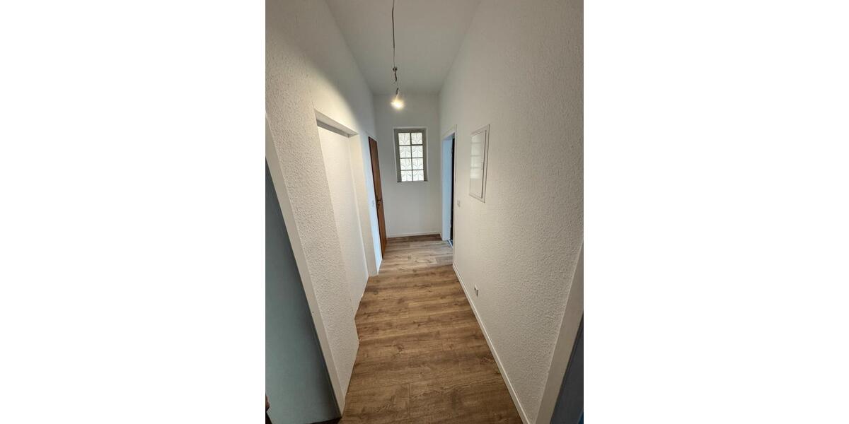 Erstbezug nach umfassender Renovierung: Helle 2,5 Zimmer Wohnung 2.5 zimmer