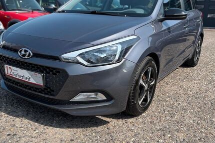 Hyundai i20 197.000 km 5.999 € Kamp-Lintfort 47475