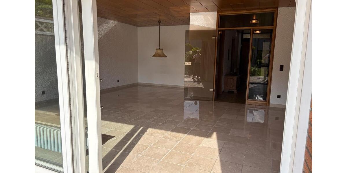Reihenhaus Recklinghausen Berghausen - 6.5 Zimmer, 180 m&sup2;, 420.000&euro; | Angebot:26795310