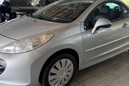 Peugeot 207 82.000 km 4.290 &euro; Gelsenkirchen 45881