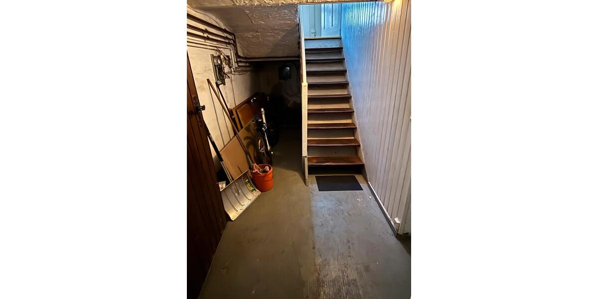 Mehrfamilienhaus, Wohnhaus Duisburg Mittelmeiderich - 7 Zimmer, 227 m&sup2;, 355.000&euro; | Angebot:26951349
