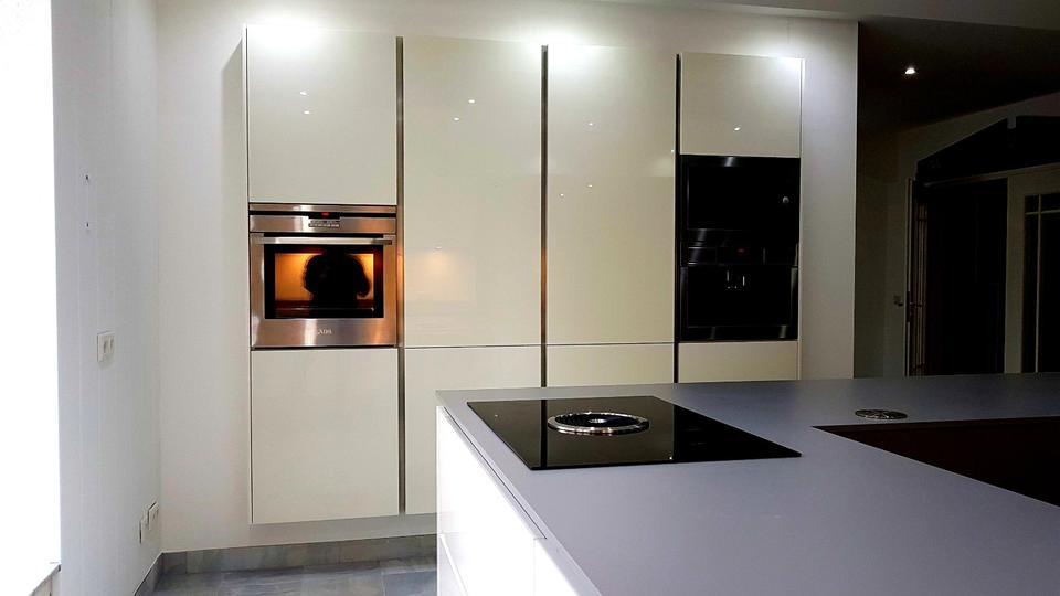 Provisionsfrei und Exklusiv Charme trifft Potential zimmer