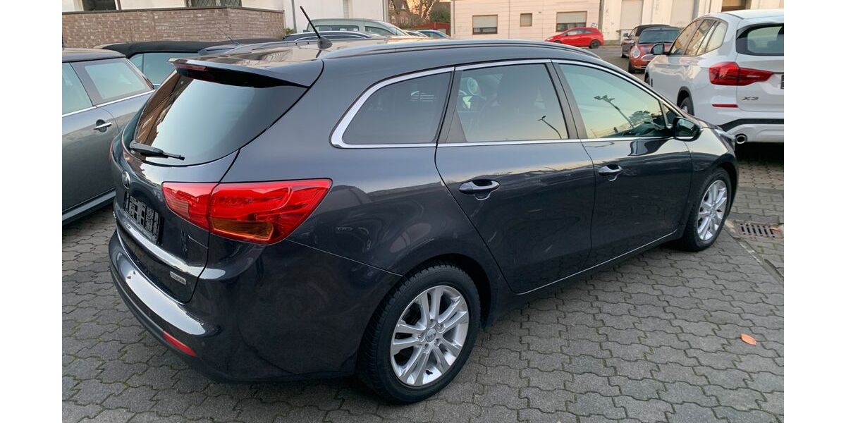 Kia ceed Sportswagon 76.000 km 10.550 &euro; Moers 47443