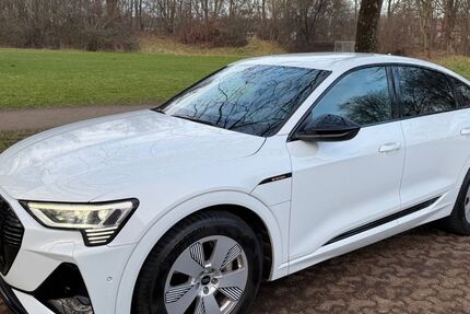 Audi e-tron 57.300 km 29.499 &euro; Bochum 44793