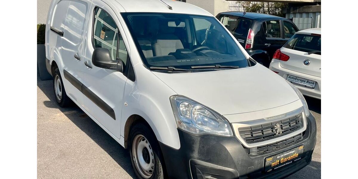 Peugeot Partner 111.980 km 8.700 &euro; Witten - NRW 58455