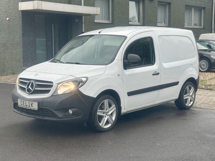 Mercedes-Benz Citan 79.000 km 9.980 € Duisburg 47138