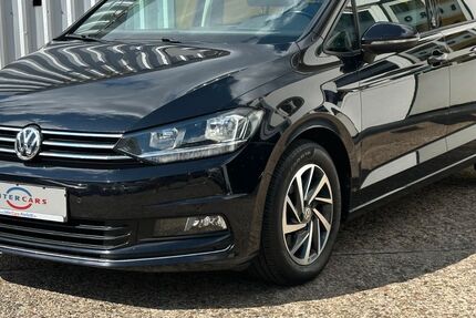 VW Touran 180.000 km 14.900 € Krefeld 47799