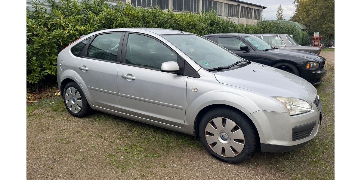 Ford Focus 139.000 km 2.900 &euro; Oer-Erkenschwick 45739