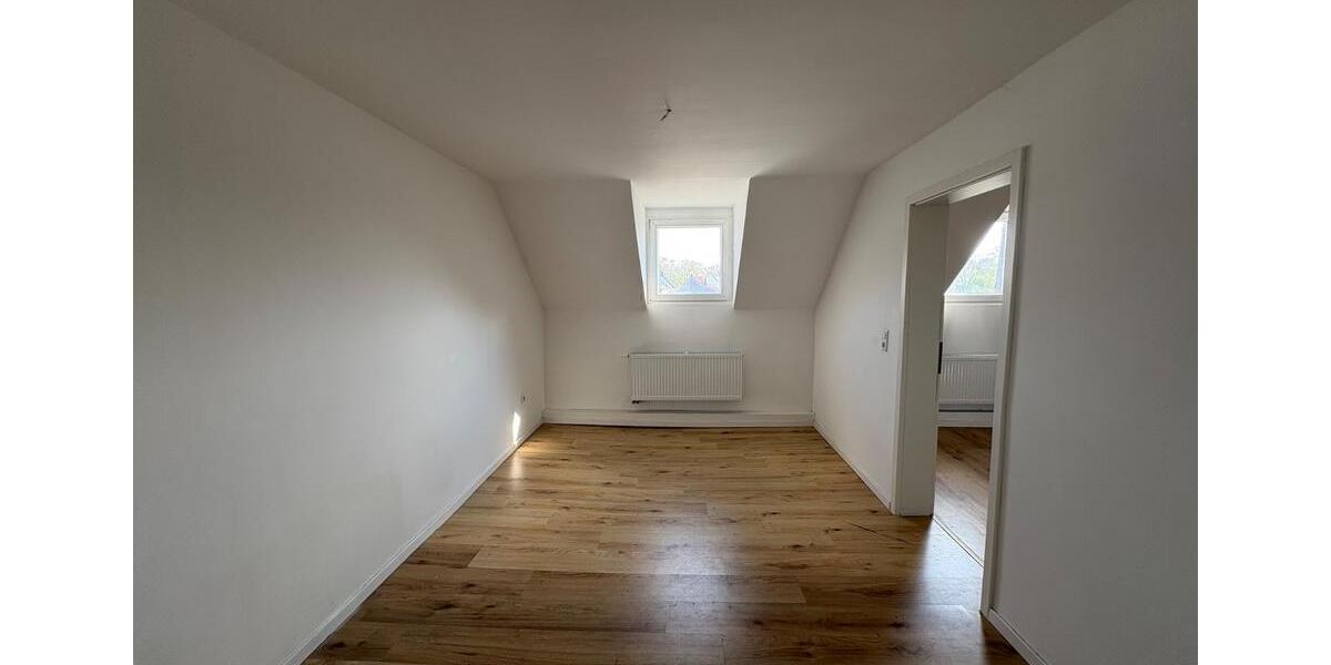 Dachgeschoßwohnung Herten - 4 Zimmer, 100 m&sup2;, 750&euro; | Angebot:26268778