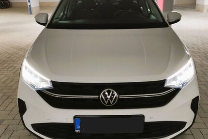 VW Taigo 25.651 km 17.300 &euro; Essen 45145