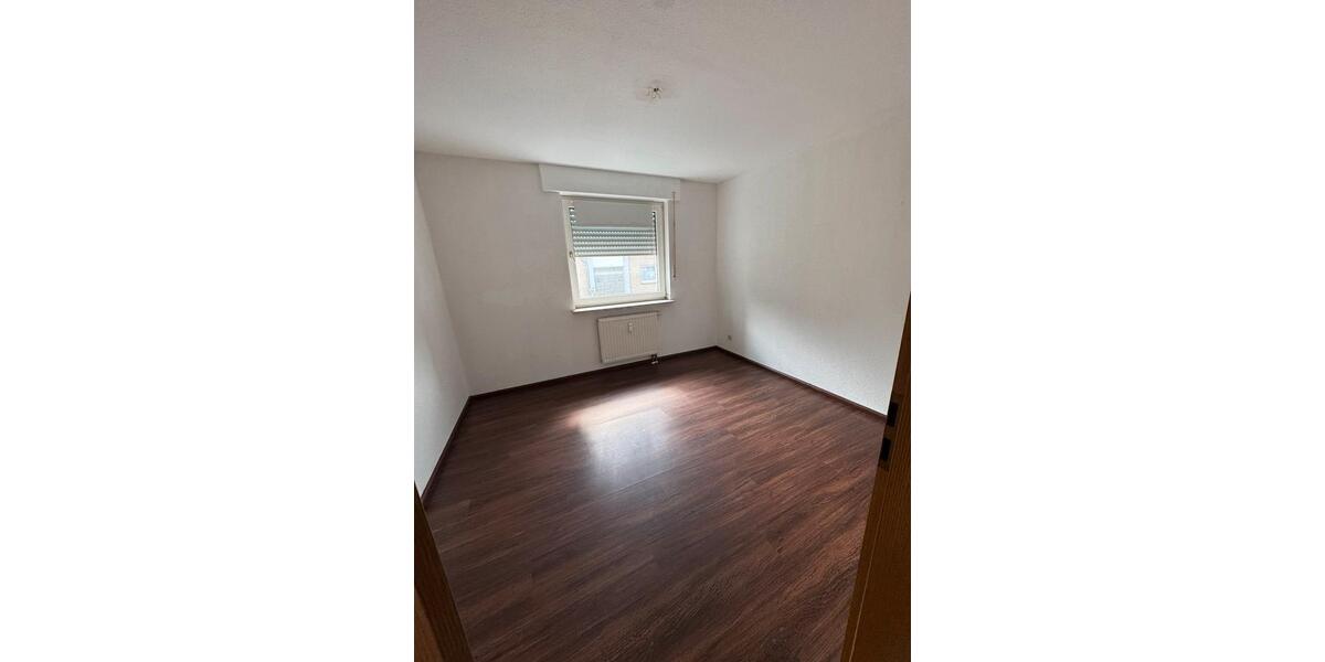 Etagenwohnung Dinslaken - 2 Zimmer, 62 m&sup2;, 850&euro; | Angebot:27592145