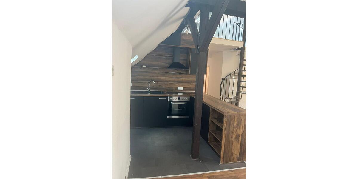 Dachgeschoßwohnung Bochum Höntrop - 4.5 Zimmer, 135 m&sup2;, 945&euro; | Angebot:26034991