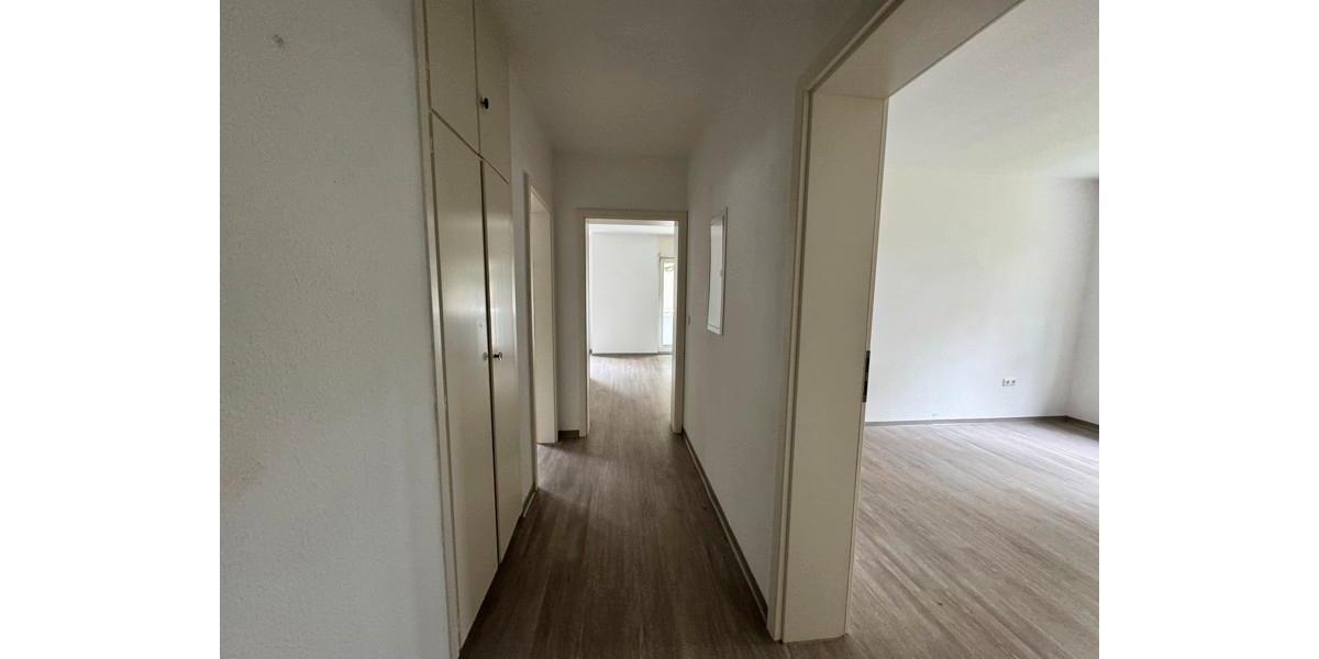 bezugsfertige, großzügige 2-Zimmer-Wohnung mit Balkon in Bochum Eppendorf zimmer