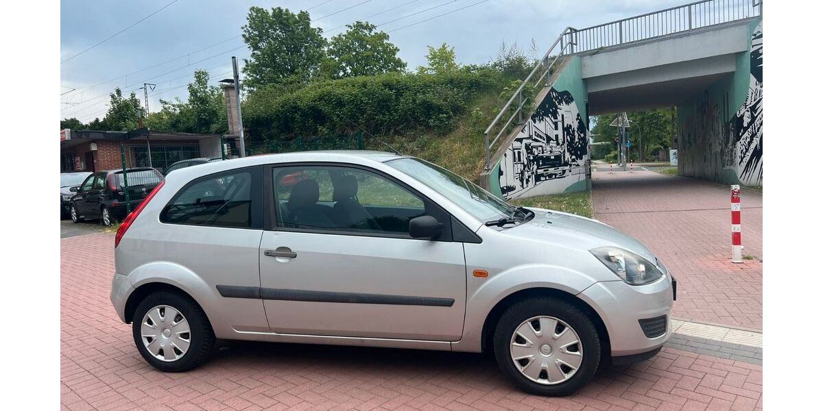 Ford Fiesta 34.000 km 3.390 &euro; Recklinghausen 45657