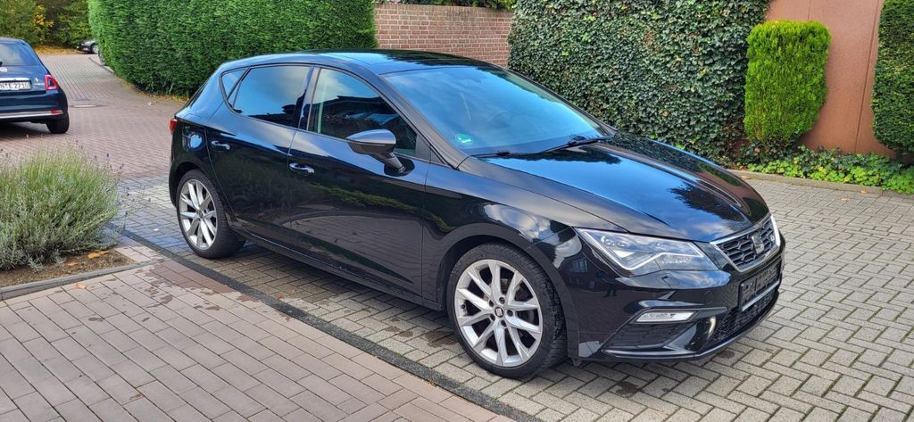 Seat Leon 91.151 km 15.700 € Dinslaken 46535
