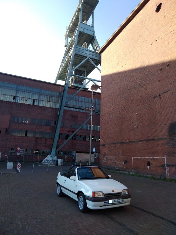 Opel Kadett 90.000 km 3.600 € Castrop-Rauxel 44581