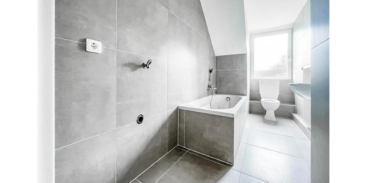 Dachgeschoßwohnung Herne Eickel - 4 Zimmer, 86 m&sup2;, 780&euro; | Angebot:26338390