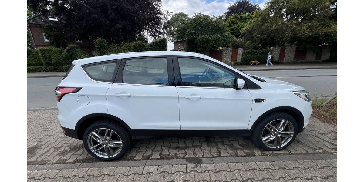 Ford Kuga 62.000 km 10.500 &euro; Herne 44628