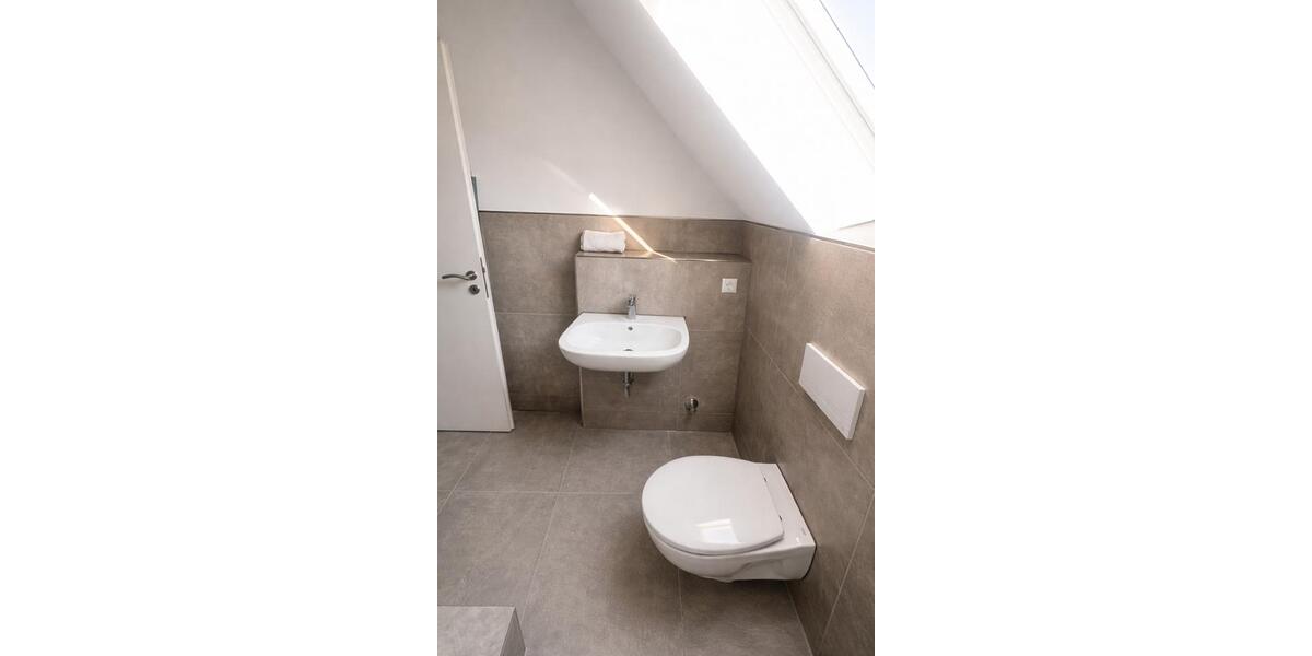 Dachgeschoßwohnung Essen Stadtbezirk IV - 2 Zimmer, 60 m&sup2;, 125.000&euro; | Angebot:26313063