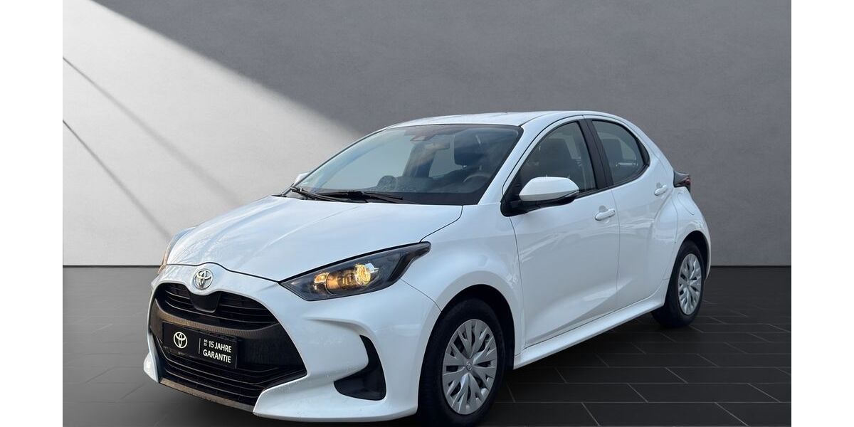 Toyota Yaris 69.390 km 12.750 &euro; Wesel 46485