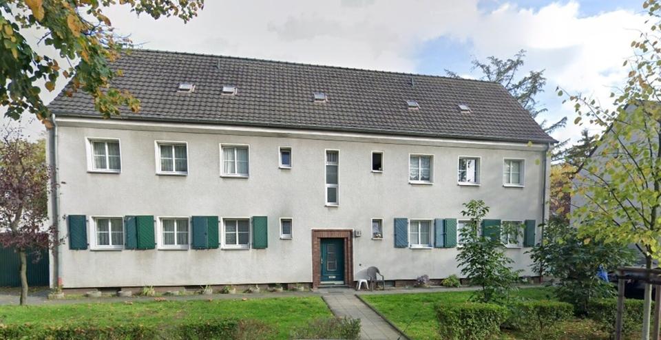 Dachgeschoßwohnung Duisburg Hochheide - 2.5 Zimmer, 40 m&sup2;, 170&euro; | Angebot:25423592