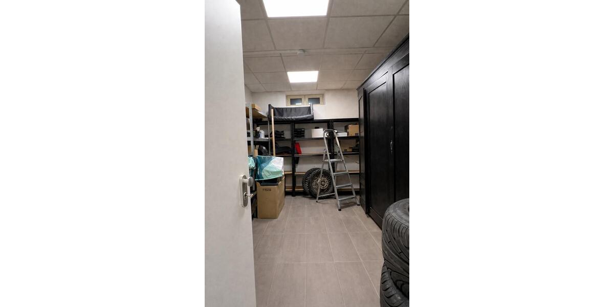 Modernes Ladenlokal ca. 62 m² in Velbert Langenberg zimmer