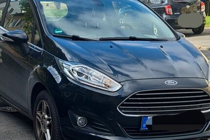 Ford Fiesta 93.500 km 4.900 € Gelsenkirchen 45892