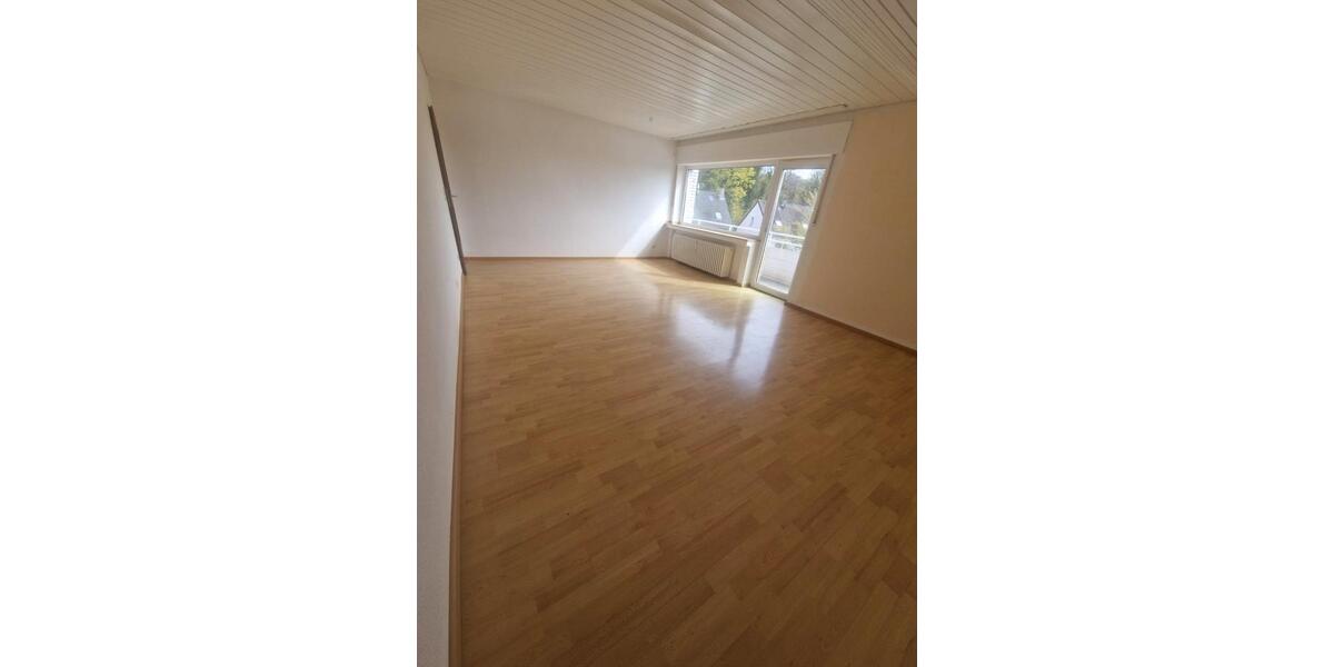 Dachgeschoßwohnung Wesel Fusternberg - 2 Zimmer, 60 m&sup2;, 670&euro; | Angebot:26024027