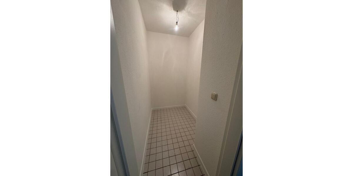 Dachgeschoßwohnung Bottrop Batenbrock - 3.5 Zimmer, 70 m&sup2;, 896&euro; | Angebot:26582047
