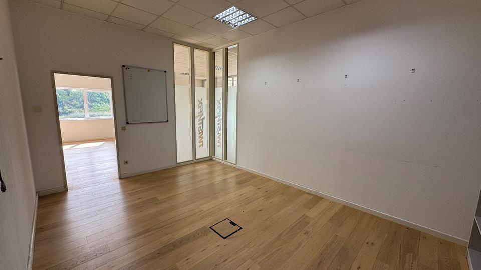 Gewerbehalle in Kamp-Lintfot zur vermieten zimmer