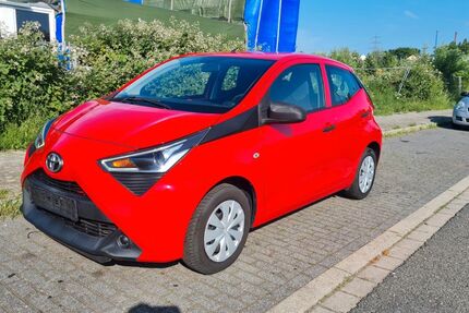 Toyota Aygo (X) 94.960 km 7.290 &euro; Duisburg 47229