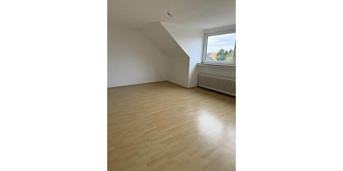 Dachgeschoßwohnung Recklinghausen Hillerheide - 3 Zimmer, 83 m&sup2;, 581&euro; | Angebot:24785489